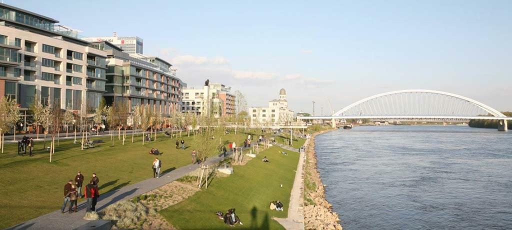 Panorama City Apartment With Free Parking Bratislava Dış mekan fotoğraf